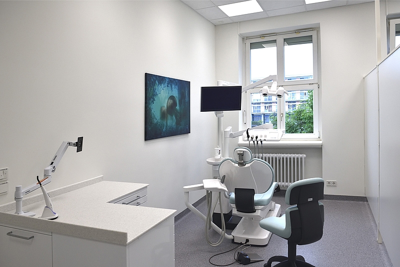 Behandlungsplatz in der Zahnklinik Rostock